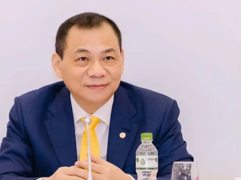 Tin tức sáng 15-10: Tài sản ông Phạm Nhật Vượng sắp cán mốc 20 tỉ USD