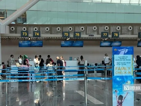 Hành khách đi theo gia đình, trẻ em dưới 12 tuổi có lối ưu tiên riêng tại Tân Sơn Nhất