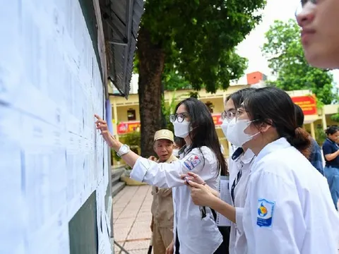 Rút ngắn thời gian cấp bằng tốt nghiệp THPT, đẩy mạnh chuyển đổi số