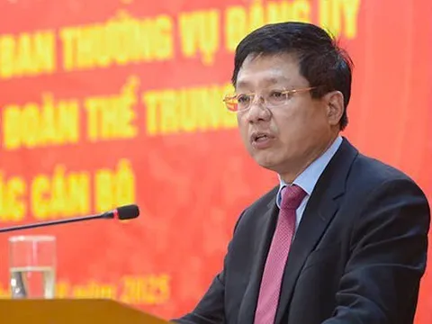 Thứ trưởng Bộ Tài chính Hồ Sỹ Hùng được điều động, chỉ định làm Bí thư Đảng ủy VCCI