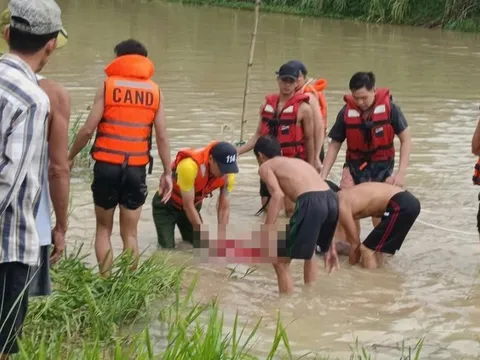 Bơi qua sông chảy xiết, người đàn ông chăn bò chết đuối