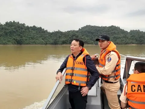 Bão "Thần Gió" đến gần, tân Chủ tịch TP Huế chỉ đạo khẩn trương ứng phó