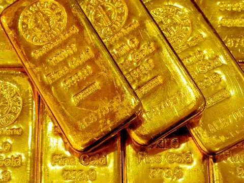 Giá vàng thế giới giảm mạnh nhất trong 5 năm