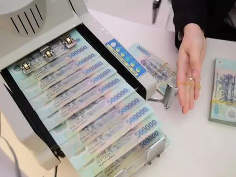 Ngân hàng Nhà nước yêu cầu tạm dừng cho vay thanh toán tiền đặt cọc bất động sản