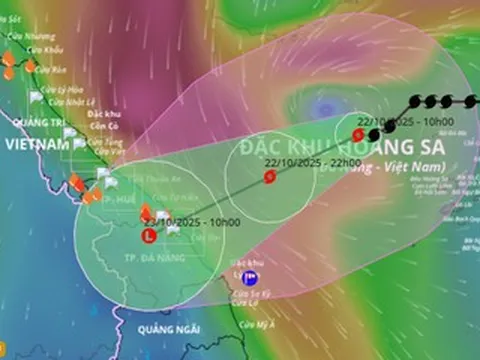 Toàn cảnh bão số 12 Fengshen, ba tác nhân tạo 'túi bom nước' dội xuống miền Trung