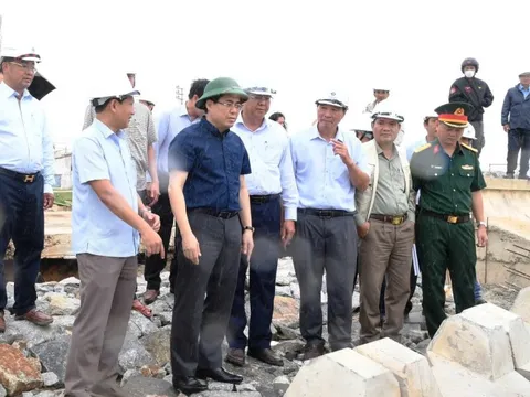 Chủ tịch tỉnh Quảng Ngãi yêu cầu thủy điện không để "no nước" mới xả lũ