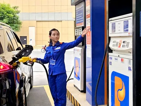 Giá xăng dầu đồng loạt giảm từ 15h chiều nay