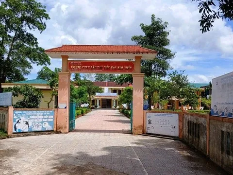 Vụ 40 học sinh ngộ độc: Hiệu trưởng, hiệu phó sắp bị kiểm tra