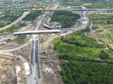 Vành đai 3 vẫn kịp thông xe dù gặp sự cố xô lệch