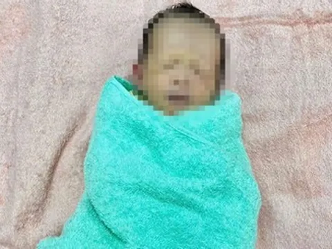 Bé gái 4 ngày tuổi bị mẹ sinh năm 2002 bỏ lại tại trung tâm y tế