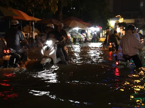 Triều cường vượt mức lịch sử nhiều nơi ở Nam Bộ: Nguyên nhân từ đâu?