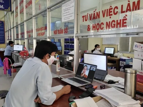 Lương đóng bảo hiểm thất nghiệp có thể vượt 100 triệu đồng