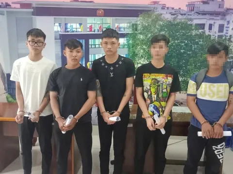 Bắt tạm giam nhóm thanh niên chém nhầm người gây thương tích 44%