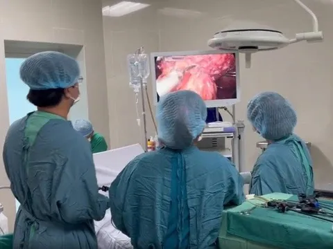 Người đàn ông 48 tuổi mắc u lách hiếm, được phẫu thuật thành công