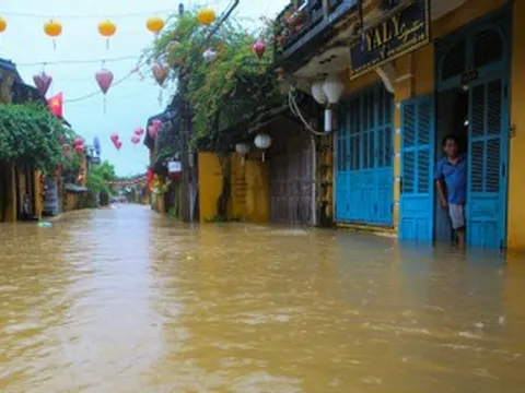 Dự báo thời tiết 29/10/2025: Miền Bắc lạnh về đêm, mưa lớn chưa dứt ở Huế, Đà Nẵng