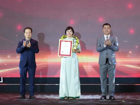 Dai-ichi Life Việt Nam lần thứ 5 nhận giải thưởng 'Top 500 doanh nghiệp lợi nhuận tốt nhất Việt Nam'