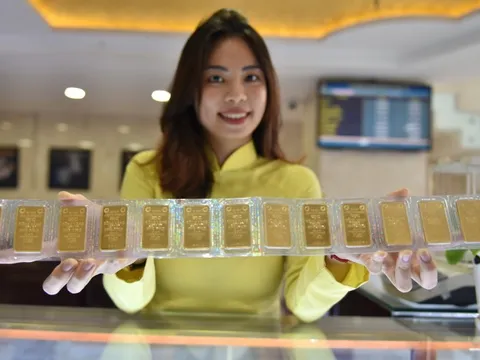 Giá vàng thế giới trở lại ngưỡng 4.000 USD/ounce