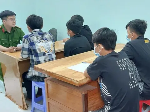 11 tuổi, đi xe điện cướp tài sản - cảnh báo tình trạng thiếu niên vi phạm pháp luật