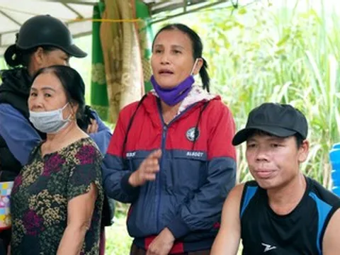 Người dân ở Thanh Hóa dựng lều phản đối trang trại lợn gây ô nhiễm