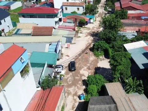 Tiếng than bên dự án triệu USD: 'Khởi công khi con mới 2 tuổi, nay cháu vào ĐH vẫn dở dang'