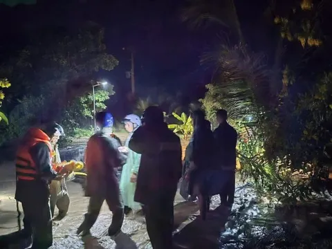 Vụ vỡ hồ chứa nước trong đêm ở Lâm Đồng: Thi thể bé gái vướng vào hàng rào lưới