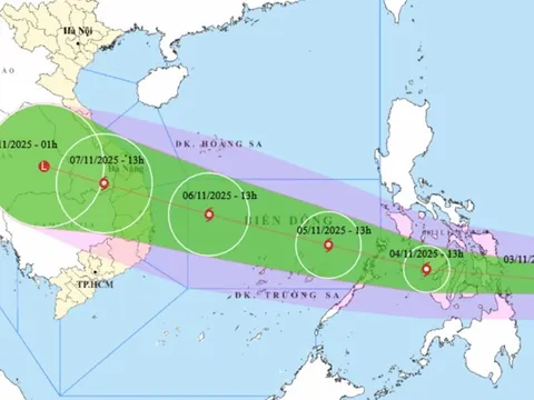 Bão Kalmaegi có thể giật tới cấp 15, hướng vào miền Trung