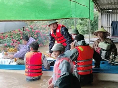 Cụ ông mất 3 ngày chưa thể chôn cất vì nước lũ, xã hỗ trợ gia đình hỏa táng