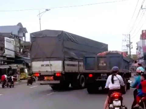Tạt đầu để trả đũa xe ben, tài xế xe tải nhận bài học