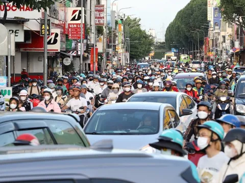 Một doanh nghiệp đề xuất ý tưởng độc đáo: Hoán cải xe xăng thành xe điện