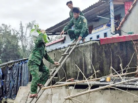 Muôn cách chống bão số 13 Kalmaegi của người dân Quảng Ngãi