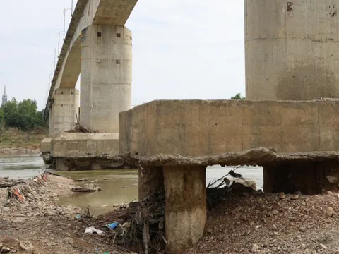 Kiểm định chất lượng cầu sông Lô, sửa chữa ngay hư hỏng