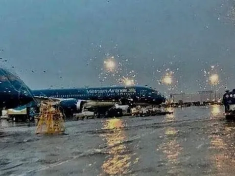 8 sân bay chịu ảnh hưởng trực tiếp của bão số 13, hàng loạt chuyến bay bị hoãn, hủy