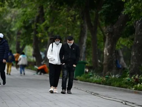 Dự báo thời tiết 6/11/2025: Hà Nội tăng nhiệt, miền Trung đón bão số 13 mưa như trút