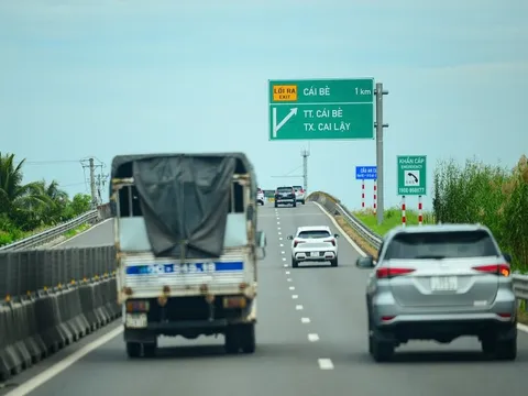 Góp ý văn kiện Đại hội Đảng XIV: Tăng huy động vốn trong dân, đưa tổng đầu tư xã hội vượt 40% GDP