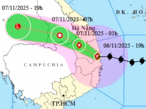 Bão số 13 Kalmaegi giật cấp 14 đã đổ bộ vào Gia Lai - Đắk Lắk, gió mạnh kéo dài tới khi nào?