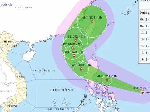 Xuất hiện cơn bão rất mạnh, sau khi vào Biển Đông ảnh hưởng thế nào tới nước ta?