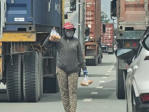 Ám ảnh với xe container trên đường Mỹ Phước - Tân Vạn