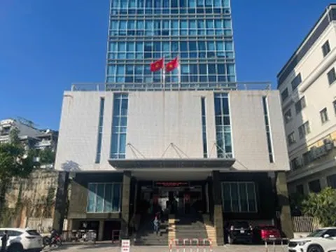 Người dân sống ở phường này phải sang phường khác làm thủ tục tách thửa đất