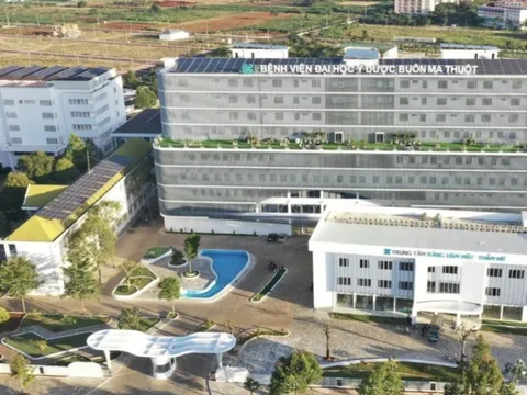 Trẻ sơ sinh bệnh nặng sau 10 giờ xuất viện, bệnh viện nói gì?