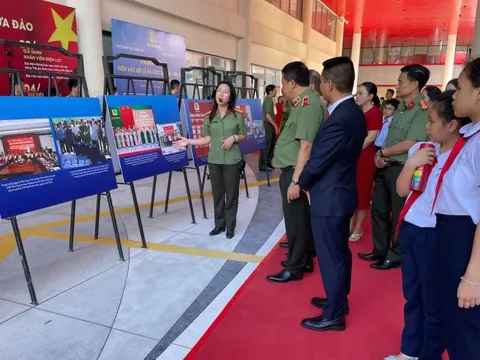 Triển lãm ảnh phòng chống buôn bán người, bạo lực ở Khánh Hòa