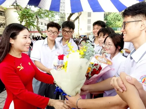 Lương sư hưng quốc