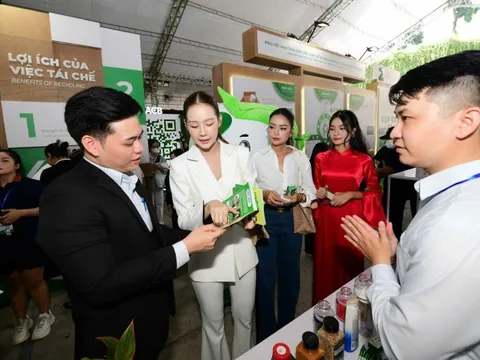 Đặt xe Xanh SM đến Ngày hội Việt Nam Xanh 2025, ưu đãi tới 15%