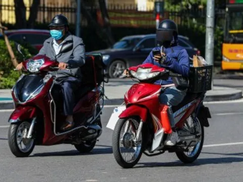 Cục CSGT lập 6 tổ công tác phối hợp Công an Hà Nội xử lý tài xế dùng điện thoại