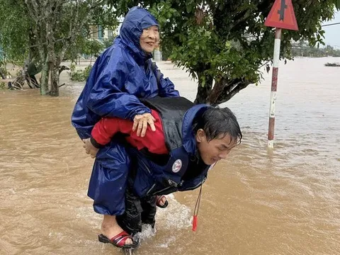 Những người hùng thầm lặng - Kỳ 2: Lập đội cứu hộ miễn phí để trả ơn cuộc đời