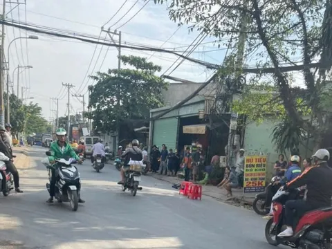 Người phụ nữ tử vong trên đường đón cháu đi học về