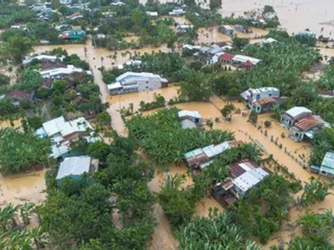 Hàng trăm ngôi nhà ở 'rốn lũ' Đà Nẵng lại bị nước bủa vây lần thứ 4 trong tháng