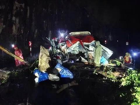 Hiện trường sạt lở đèo khiến 6 người tử vong