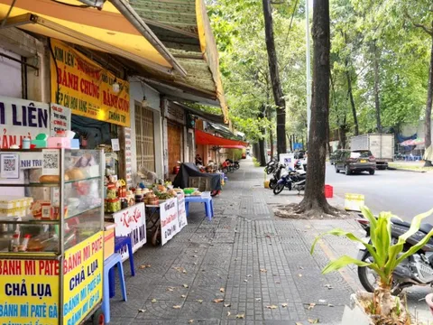 Lấn chiếm vỉa hè: TP HCM tung “mắt thần” giám sát 24/7