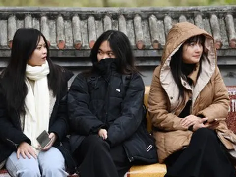 Dự báo thời tiết 19/11/2025: Không khí lạnh thấm sâu, miền Bắc rét khô rõ rệt