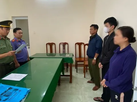 Khởi tố thanh niên 19 tuổi dùng ảnh nhạy cảm để tống tiền thiếu nữ